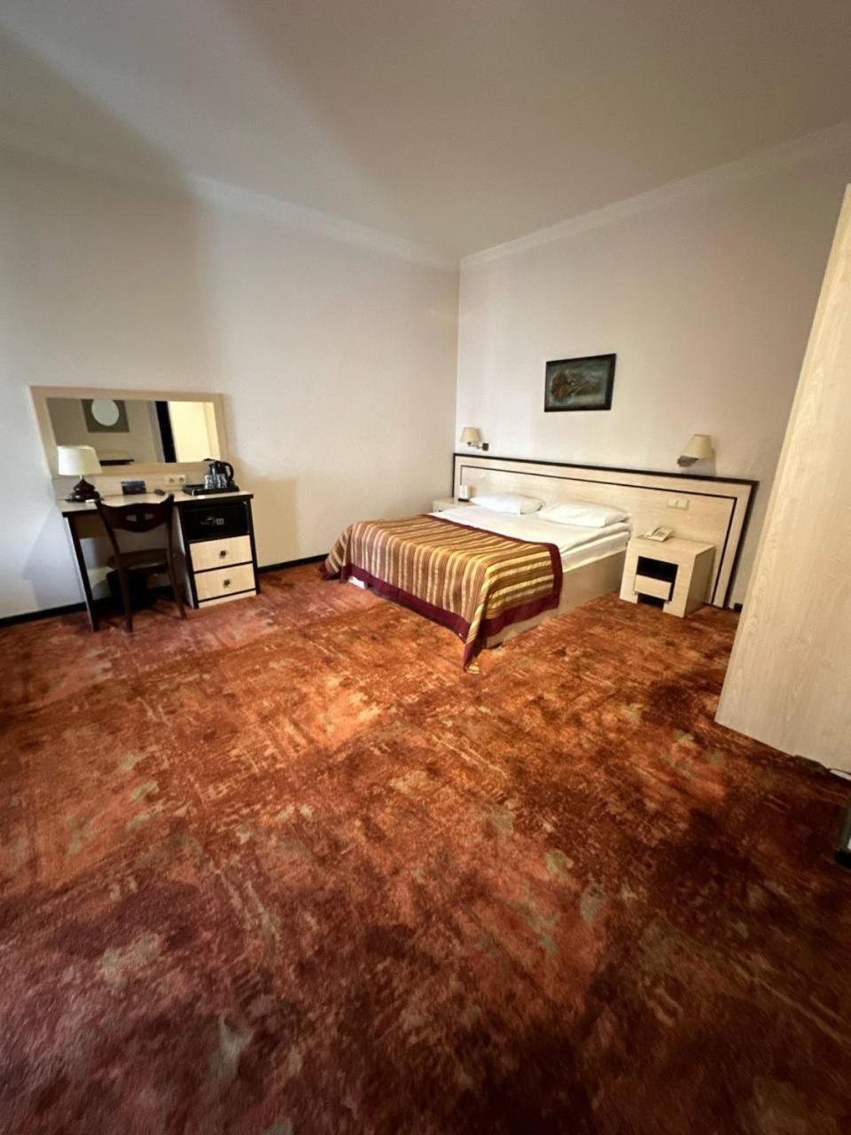 Hotel Rike Park تبليسي المظهر الخارجي الصورة